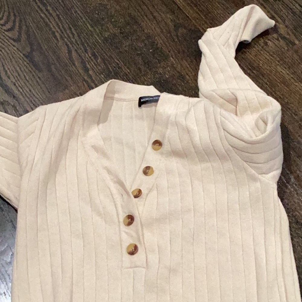 Chic Cream Ribbed Button-Up Top - Picture 3 of 4